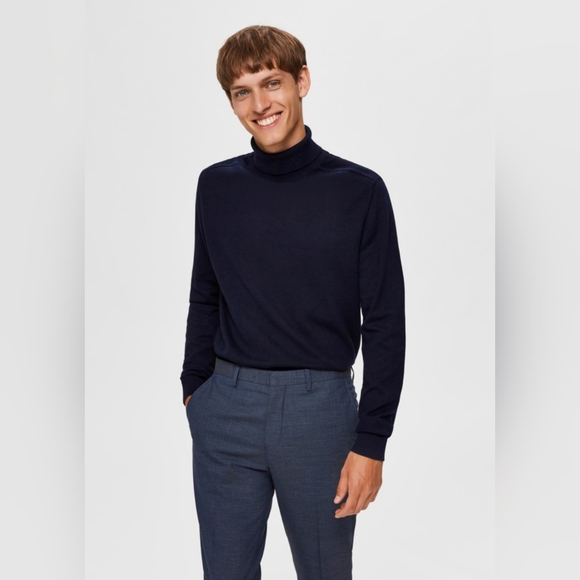 Selected Homme Navy Knit Long-Sleeve Turtleneck - Movie used! - Picture 3 of 11